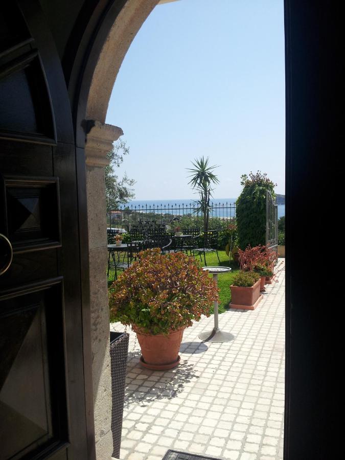 Hotel Villa Cerelis Diamante Buitenkant foto