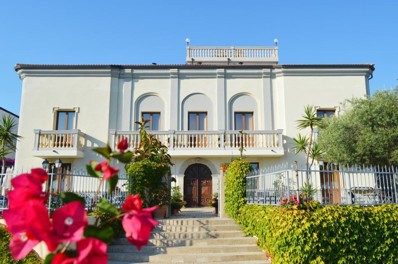 Hotel Villa Cerelis Diamante Buitenkant foto